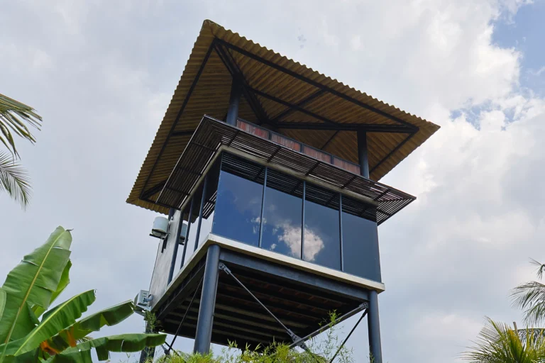 STILT HOUSE 02