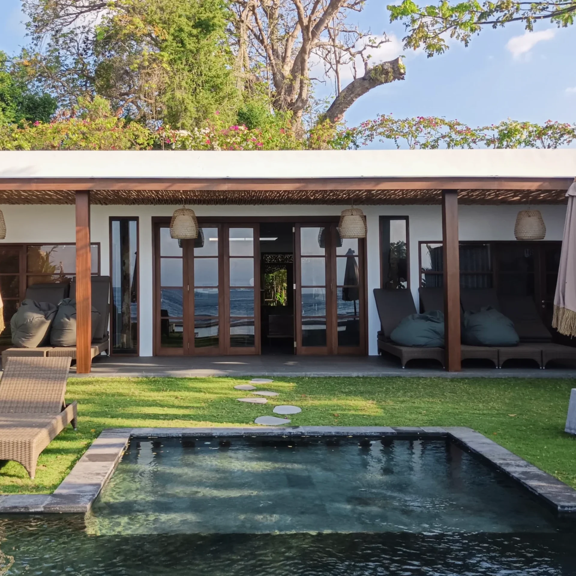 NYAMAN VILLAS NUSA PENIDA 01